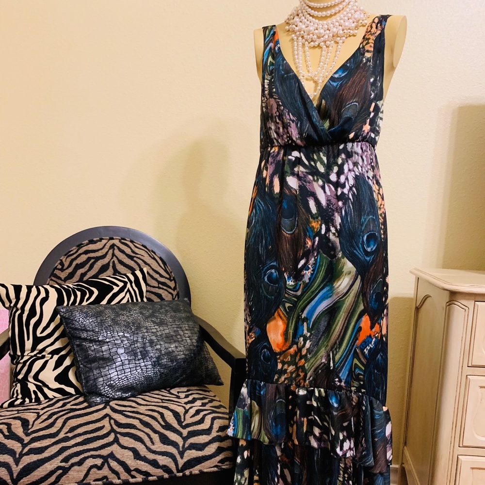 Romeo &Juliet Couture Midi Sleeveless Dress